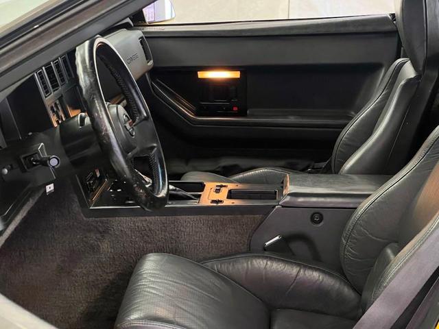 Photo of 1986 Yellow Chevrolet Corvette