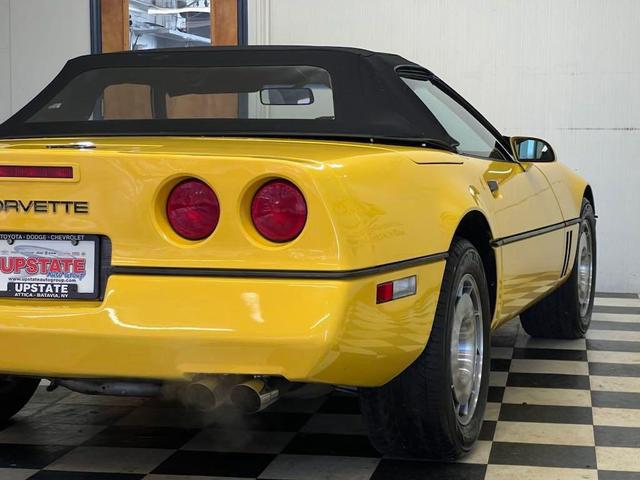 Photo of 1986 Yellow Chevrolet Corvette
