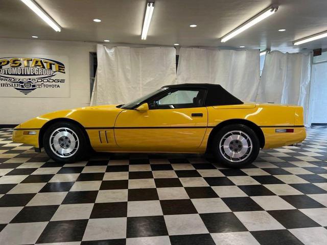 Photo of 1986 Yellow Chevrolet Corvette