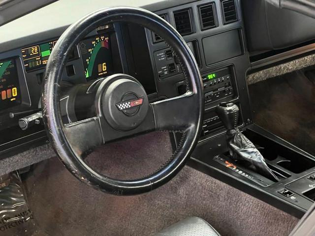 Photo of 1986 Yellow Chevrolet Corvette