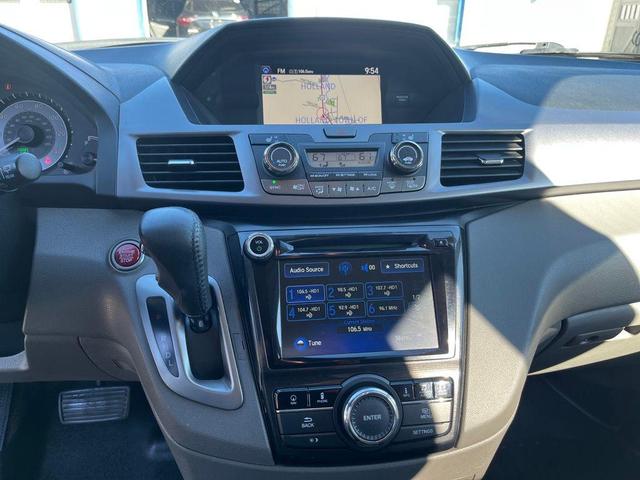 Photo of 2014 Modern Steel Metallic Honda Odyssey