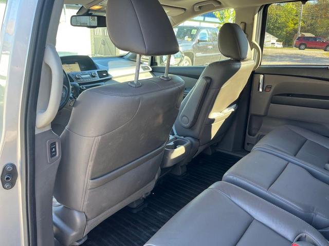 Photo of 2014 Modern Steel Metallic Honda Odyssey