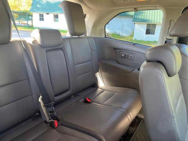 Photo of 2014 Modern Steel Metallic Honda Odyssey