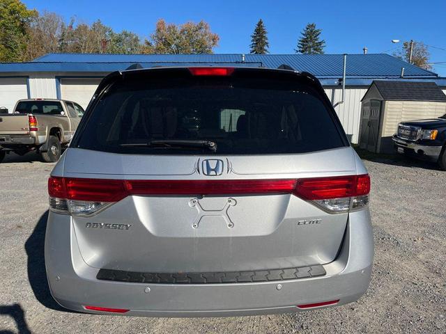 Photo of 2014 Modern Steel Metallic Honda Odyssey