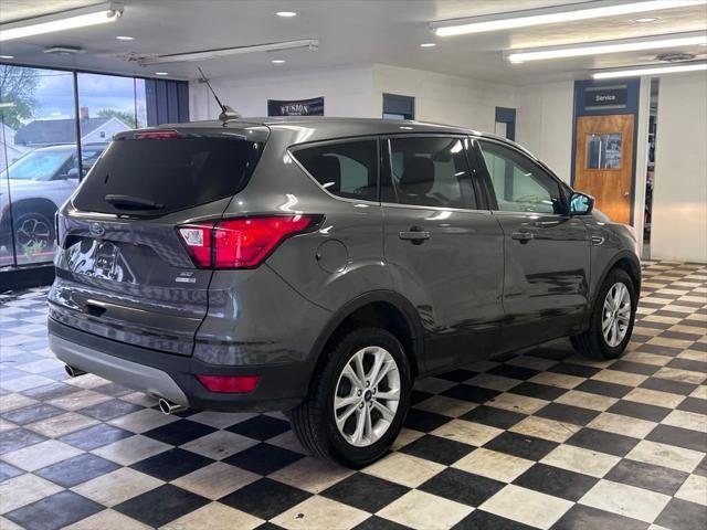 Photo of 2019 Magnetic Ford Escape