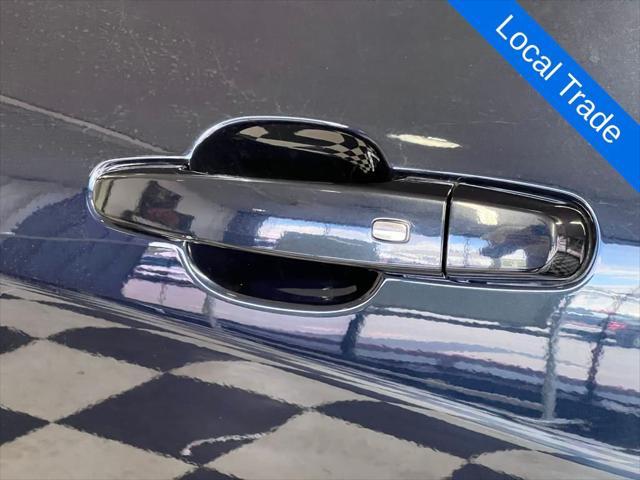 Photo of 2020 Midnight Blue Metallic Chevrolet Equinox