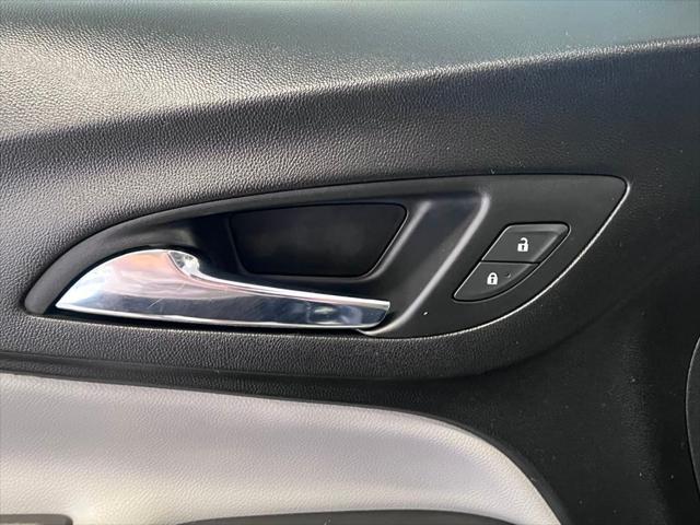Photo of 2020 Midnight Blue Metallic Chevrolet Equinox