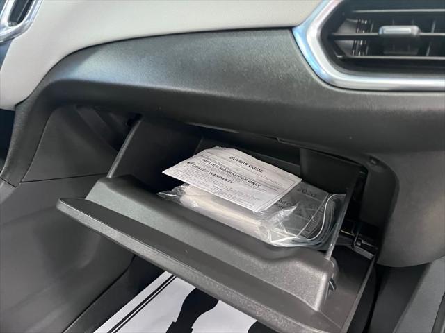 Photo of 2020 Midnight Blue Metallic Chevrolet Equinox