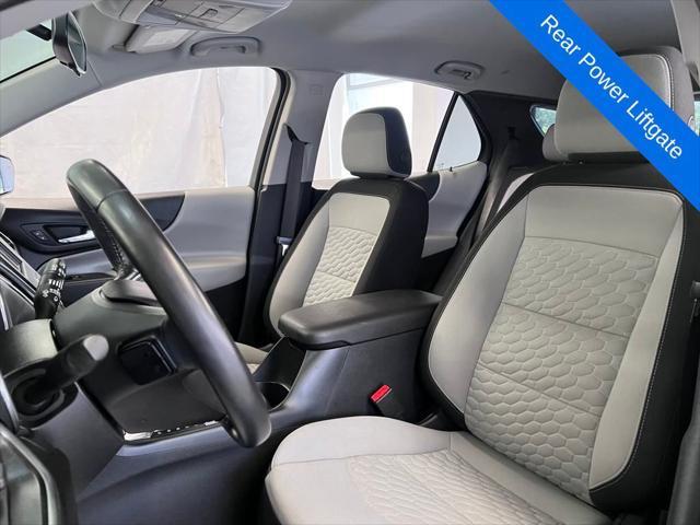 Photo of 2020 Midnight Blue Metallic Chevrolet Equinox