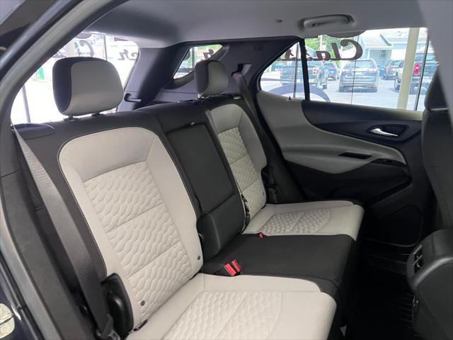 Photo of 2020 Midnight Blue Metallic Chevrolet Equinox