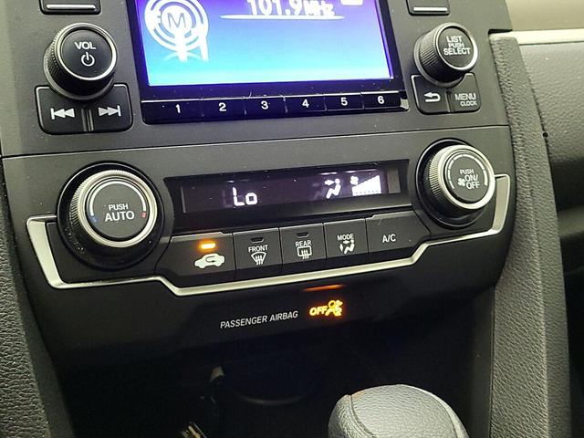 Photo of 2019 Gray Honda Civic