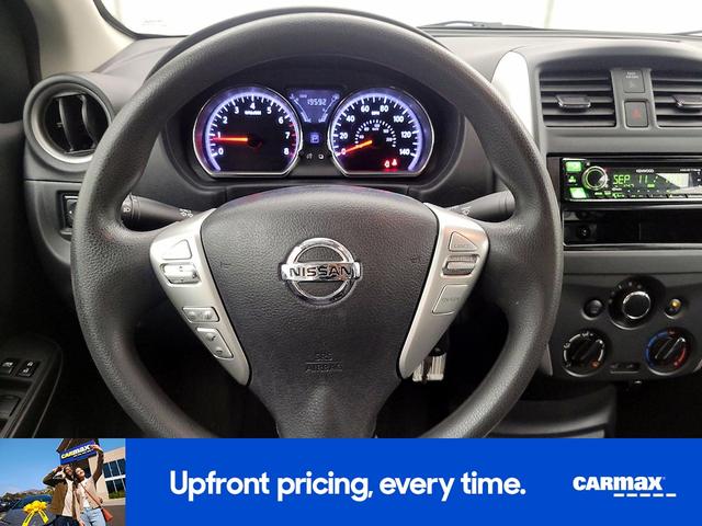 Photo of 2015 Gray Nissan Versa