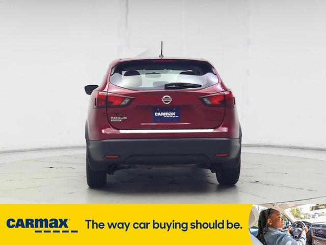 Photo of 2018 Red Nissan Rogue Sport