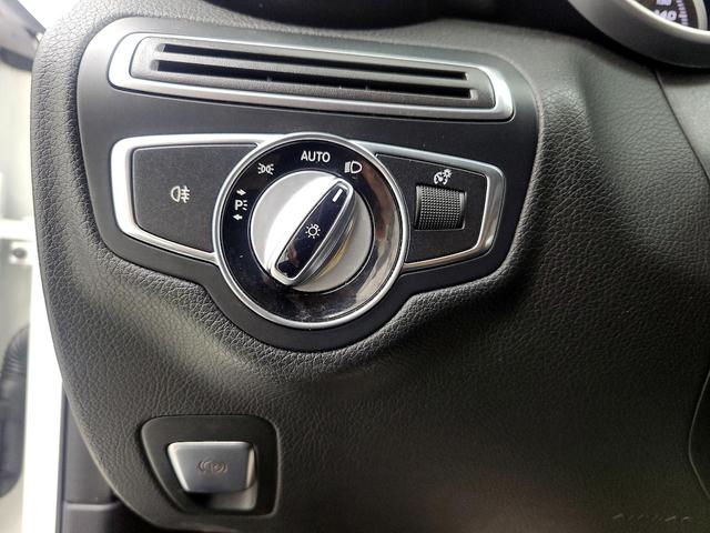 Photo of 2016 White Mercedes-Benz C-Class