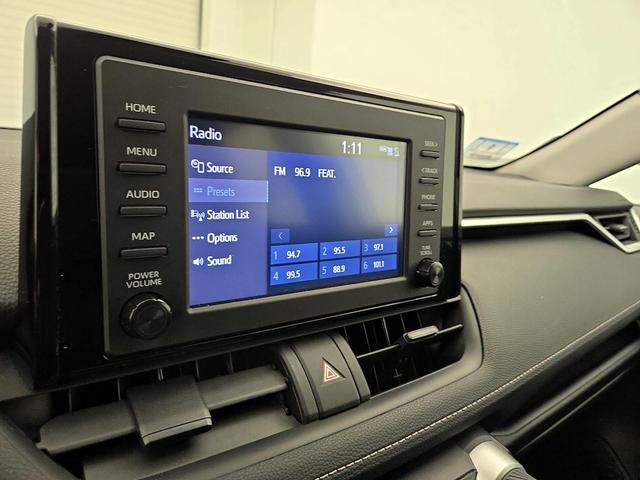 Photo of 2019 White Toyota RAV4
