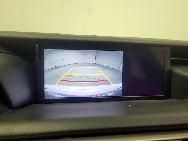 Photo of 2020 White Lexus IS 300