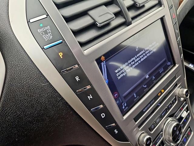 Photo of 2019 Black Lincoln MKZ