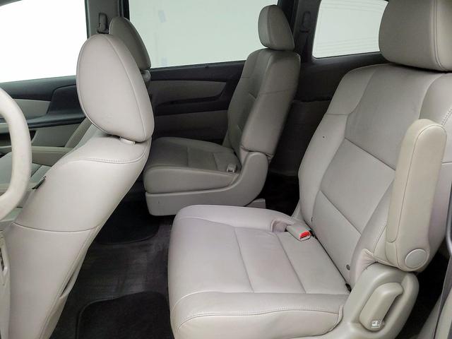Photo of 2014 Silver Honda Odyssey