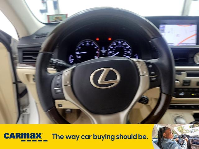 Photo of 2014 White Lexus ES 350