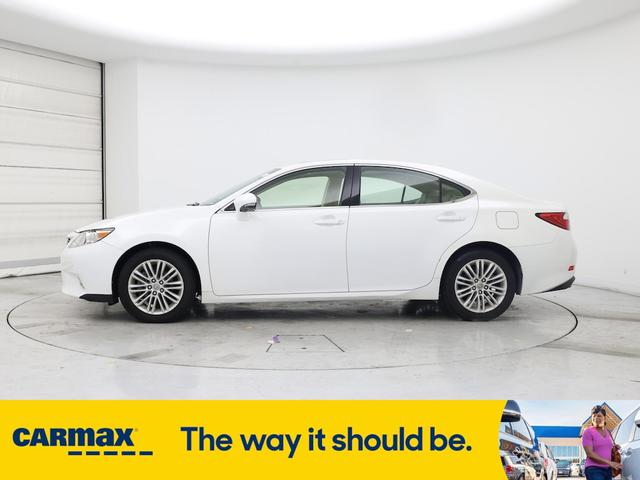 Photo of 2014 White Lexus ES 350