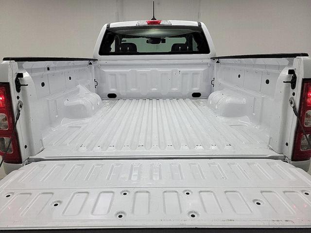 Photo of 2023 White Ford Ranger