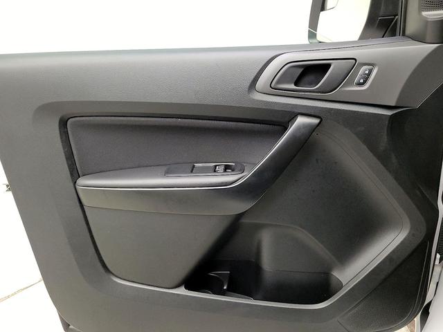 Photo of 2023 White Ford Ranger