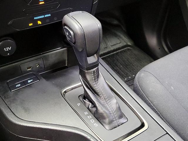 Photo of 2023 White Ford Ranger