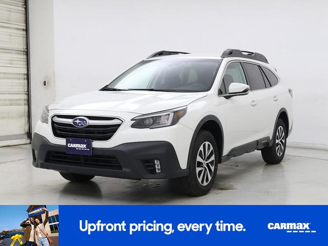 Photo of 2022 White Subaru Outback