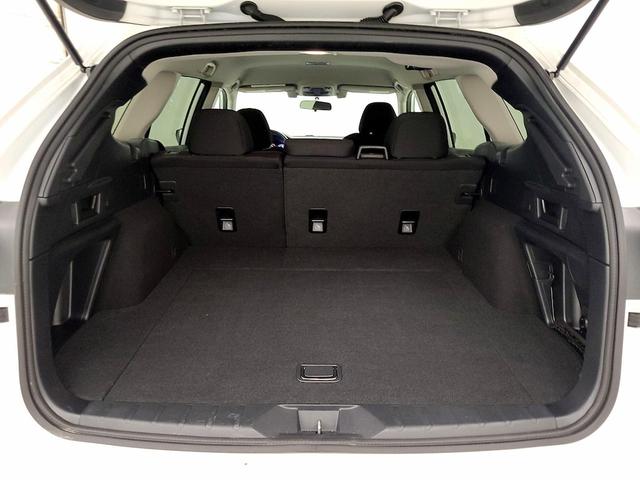 Photo of 2022 White Subaru Outback