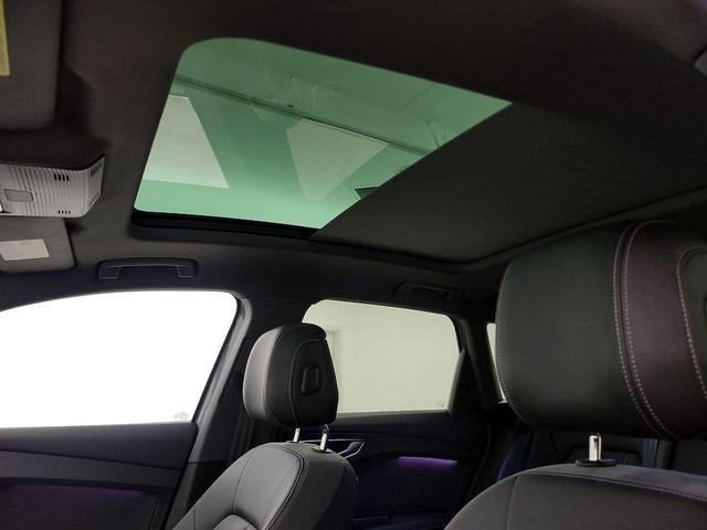 Photo of 2022 Gray Audi Q4 e-tron