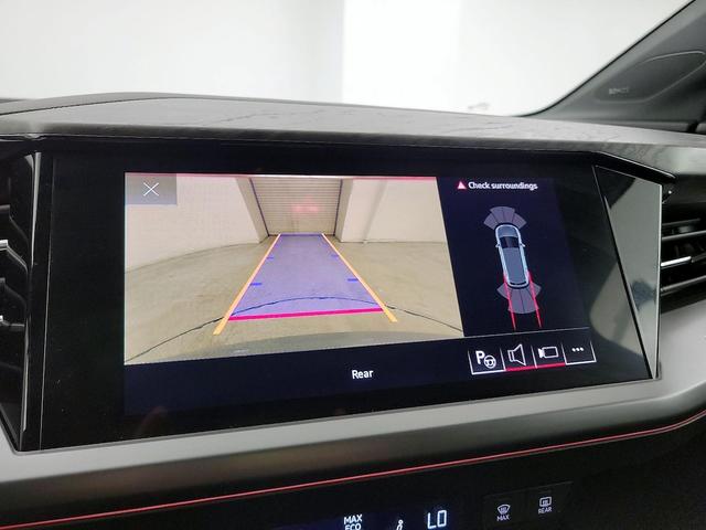 Photo of 2022 Gray Audi Q4 e-tron