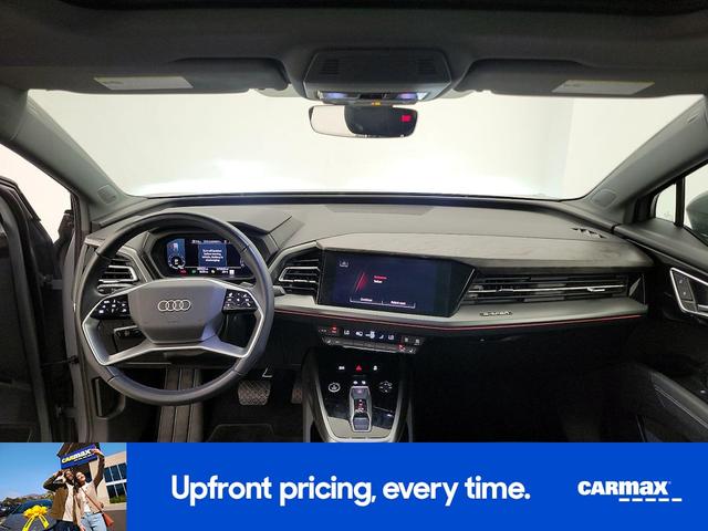 Photo of 2022 Gray Audi Q4 e-tron