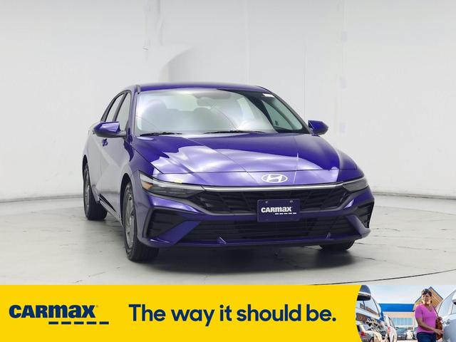Photo of 2024 Blue Hyundai ELANTRA