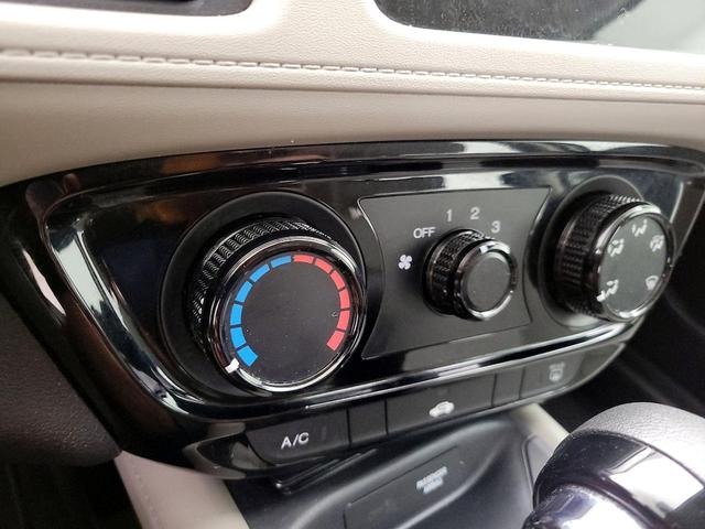 Photo of 2022 White Honda HR-V