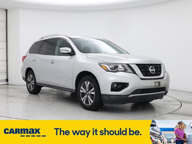 2017 Nissan Pathfinder