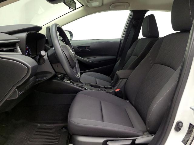 Photo of 2023 White Toyota Corolla