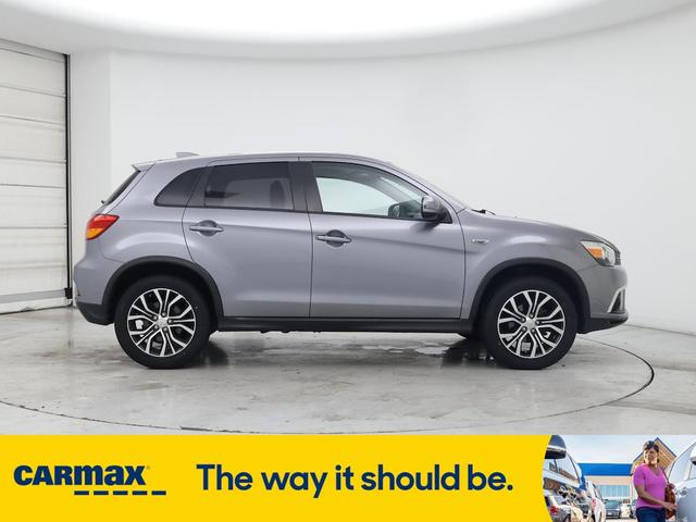 Photo of 2018 Gray Mitsubishi Outlander Sport