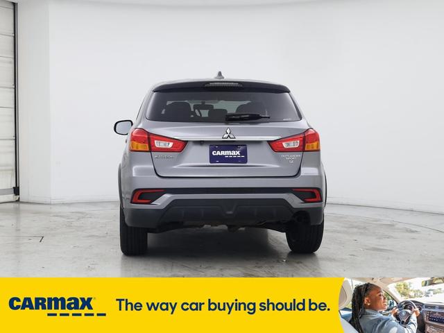 Photo of 2018 Gray Mitsubishi Outlander Sport