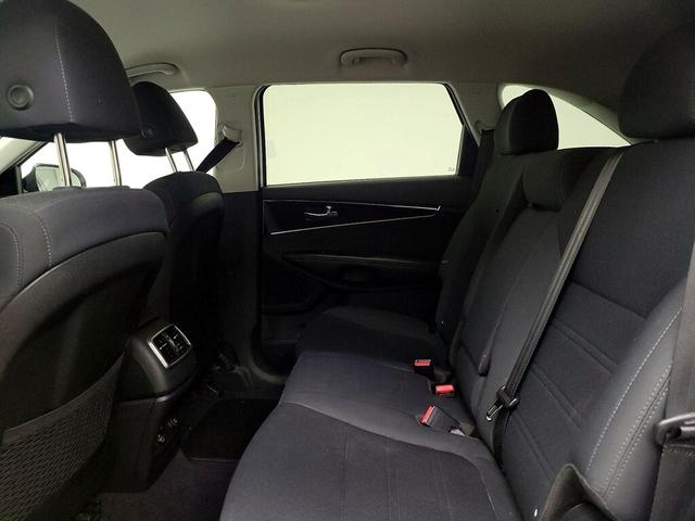 Photo of 2019 White Kia Sorento