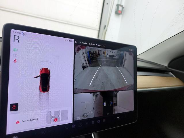 Photo of 2020 Red Tesla Model Y