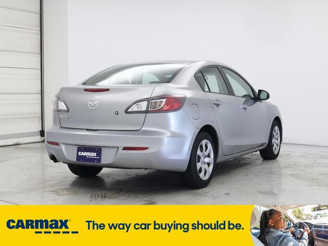 Photo of 2013 Silver Mazda Mazda3