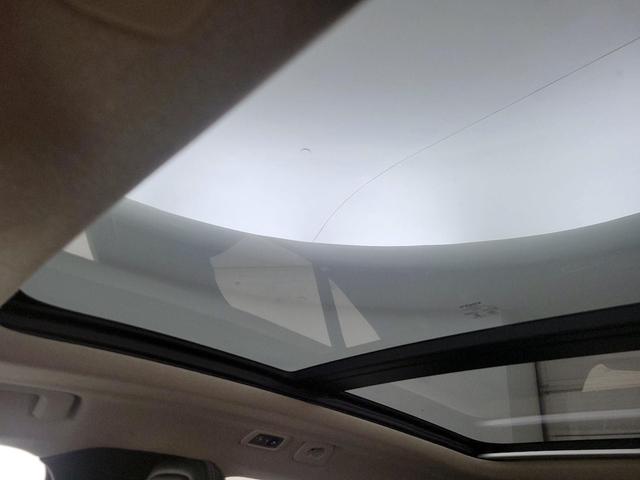 Photo of 2019 White Volvo XC40