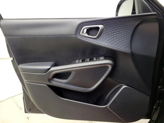Photo of 2021 Black Kia Soul