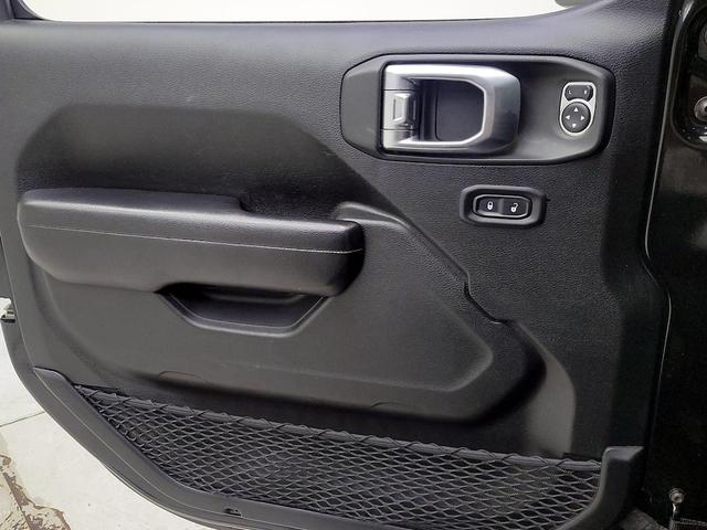 Photo of 2020 Black Jeep Wrangler