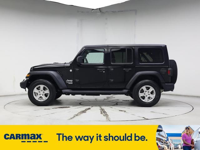 Photo of 2020 Black Jeep Wrangler