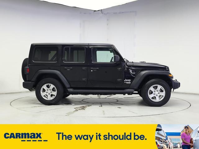 Photo of 2020 Black Jeep Wrangler