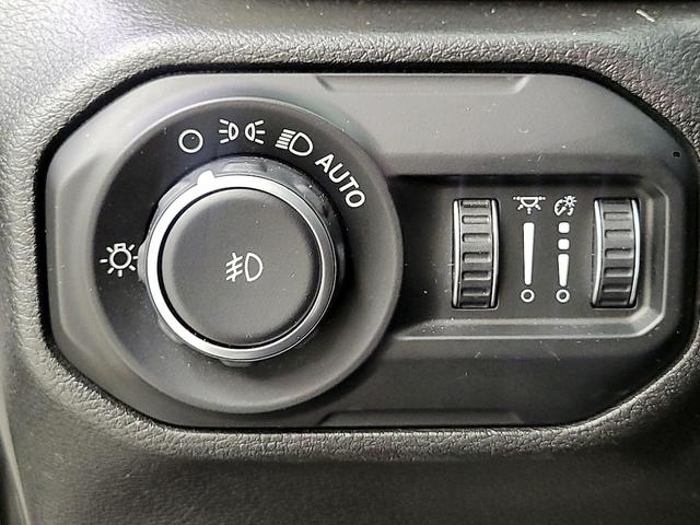Photo of 2020 Black Jeep Wrangler