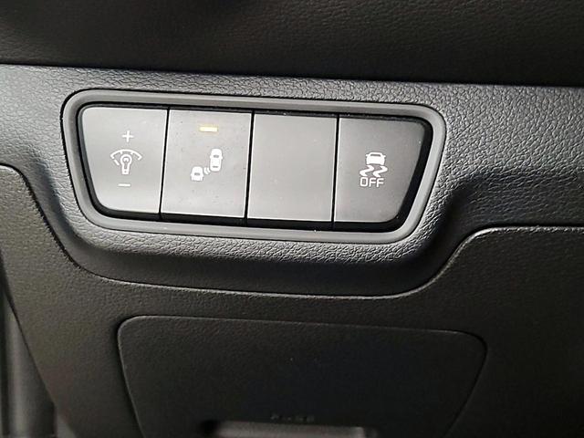 Photo of 2023 Black Kia Forte