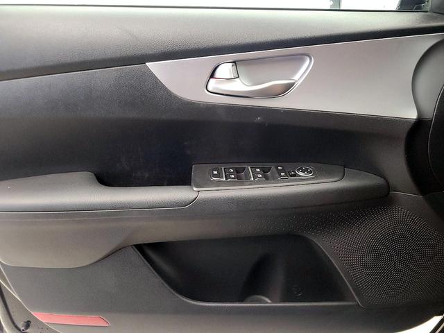 Photo of 2023 Black Kia Forte