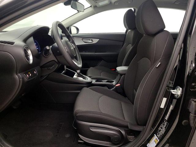 Photo of 2023 Black Kia Forte